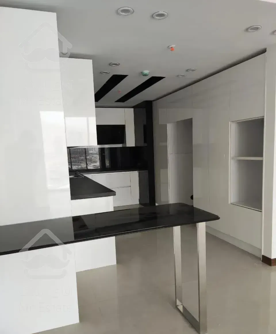 برج ۱۵۸ متر / دو خواب / دریاچه چیتگر