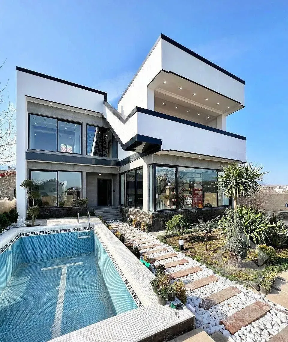 ویلامدرن۱۷۰متراستخردار/دامنه‌جنگل،سندرسمی‌/شهرک