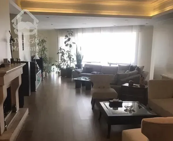 آپارتمان ۱۸۰ متر/سه خواب/کامرانیه