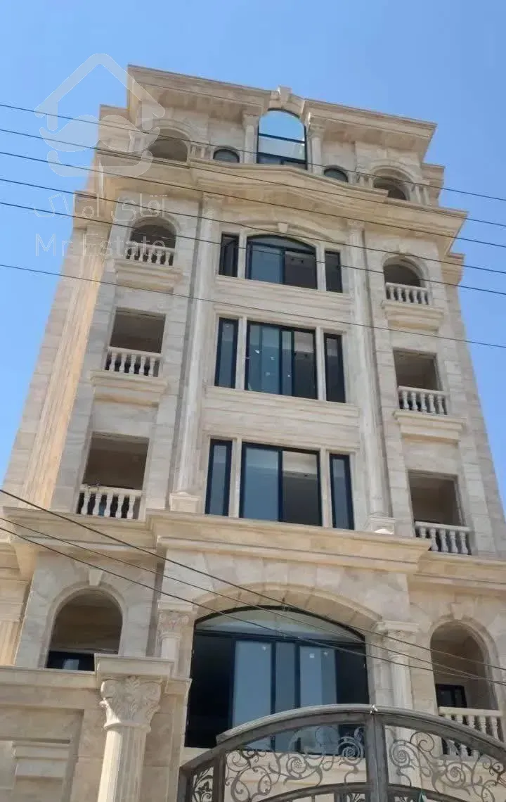 آپارتمان  بالاتر ازمیدان مادر/ 3 خواب/تک واحدی