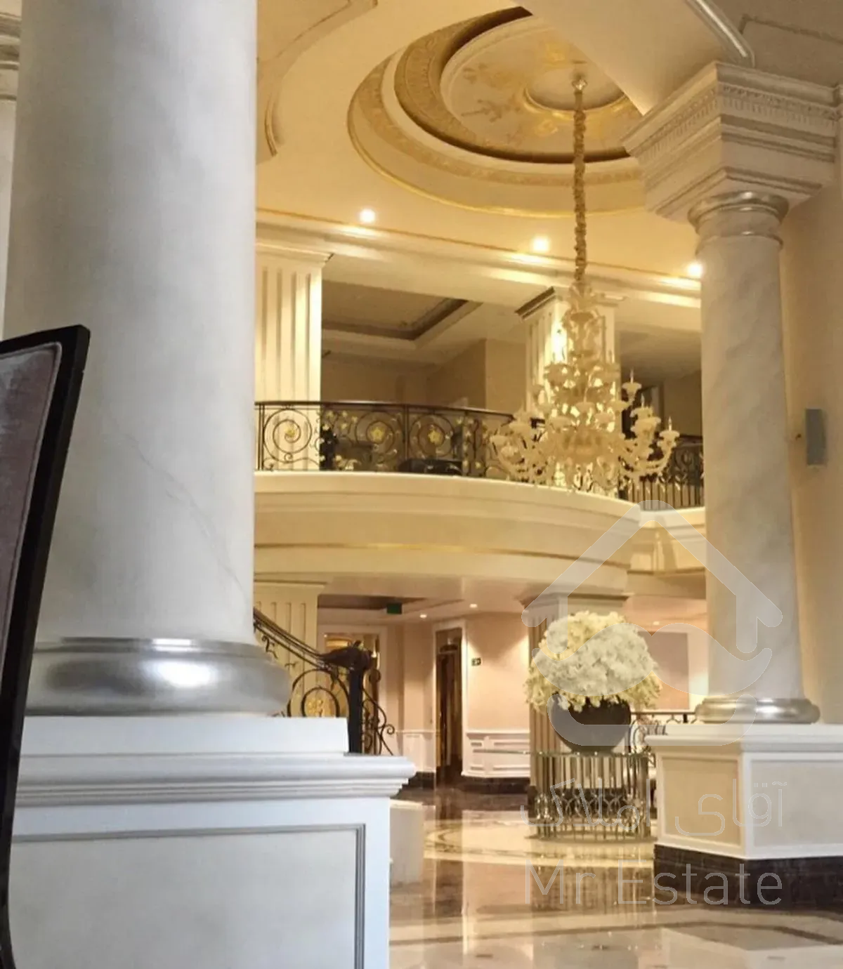 آپارتمان الهیه ٢١٨ متر طبقه ٨ دید ٤ جهت