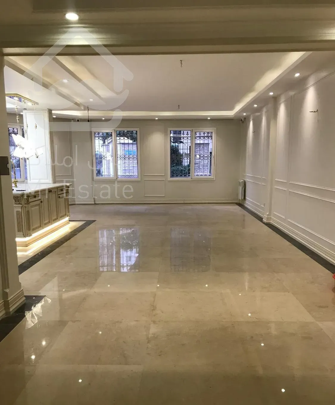 120 متری سپند / برج باغ / فول مشاعات/۳۰ متر تراس