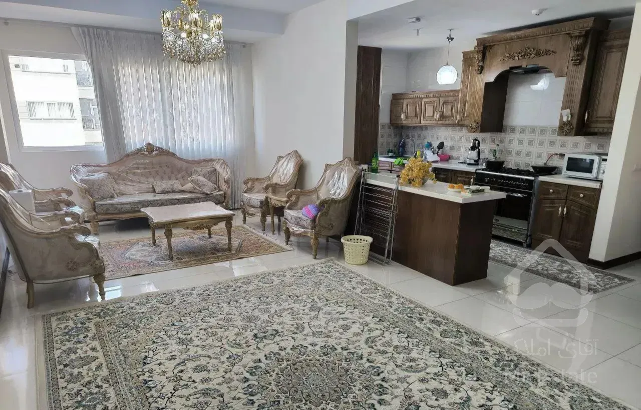 ۹۷ متر نوساز فول امکانات / ۱۷شهریور مجتمع سپیدار