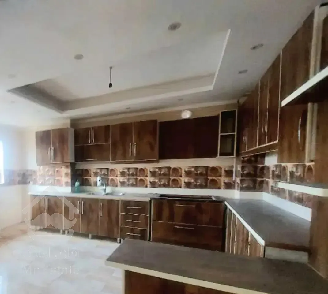 تک واحدی ۱۲۰ متری خ تهران ابتدای مبین ۸