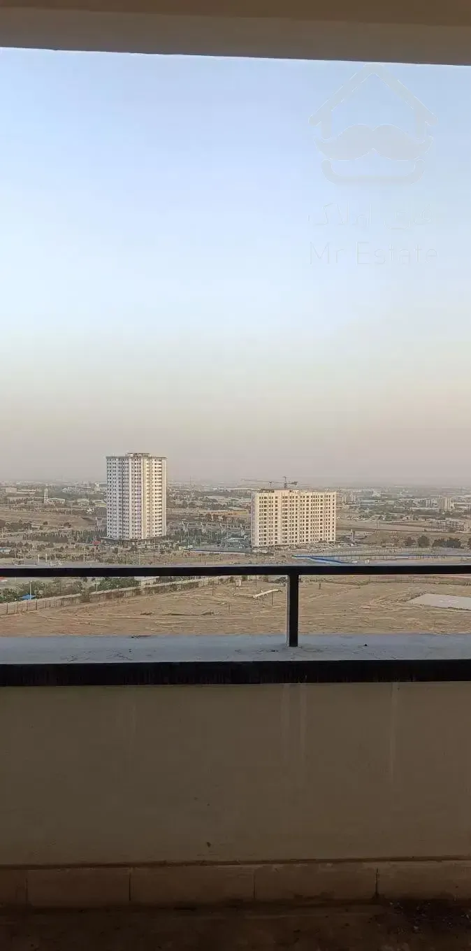 105متر/2خوابه/دریاچه/شریف