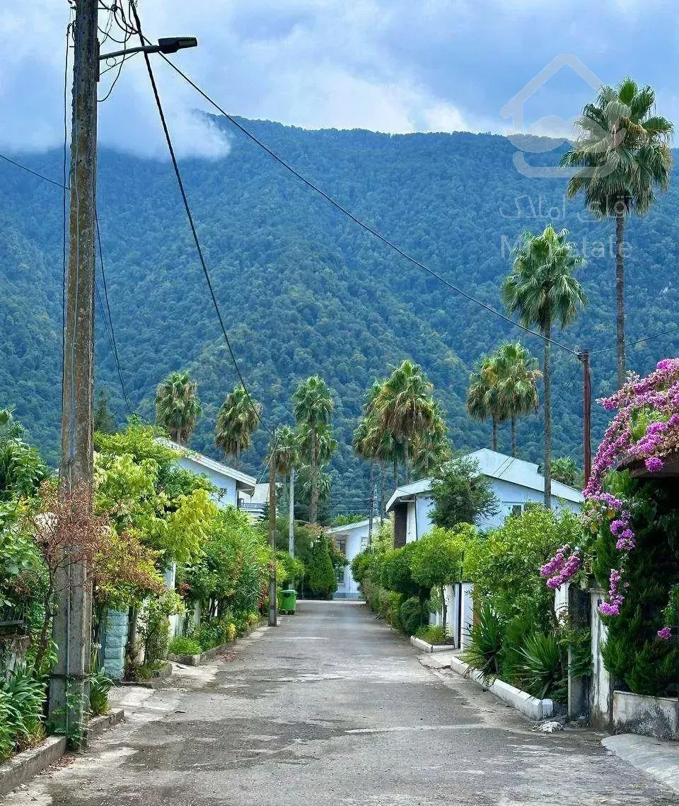 ویلا۳۳۰متر/شهرک برند/ویوعالی/سندششدانگ/چلک