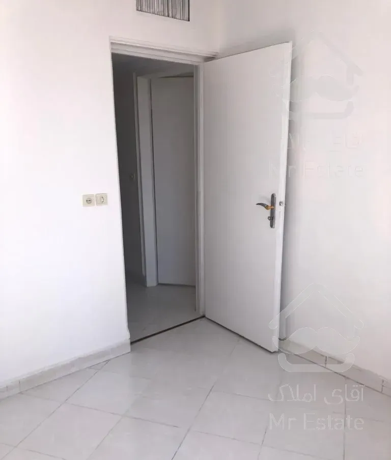 شهرک غرب ۱۷۰متر آپارتمان۳خواب نوسازی شده گل افشان