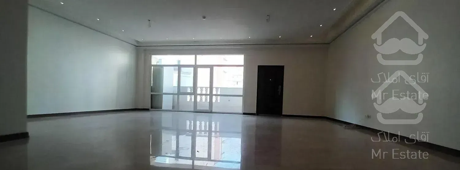 اپارتمان۲۴۰متری دوتراس تک واحد در برج باغ برند