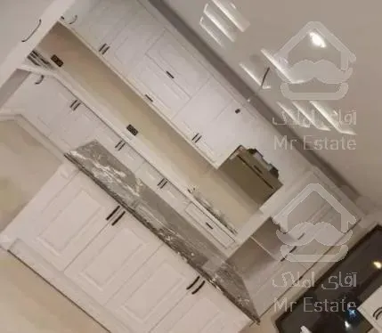 ۲۱۰ متر سه خواب ( ویو ) آلاله شرقی