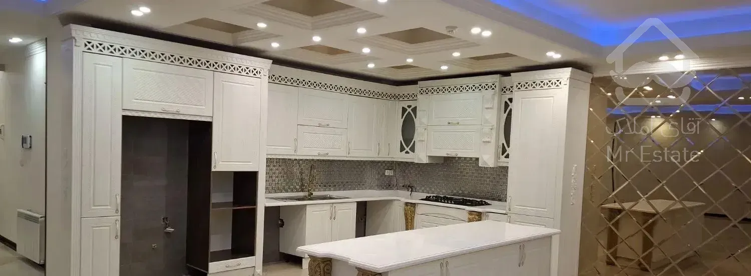 190 متر تکواحدی فول امکانات  3 پارکینگ تهران ویلا