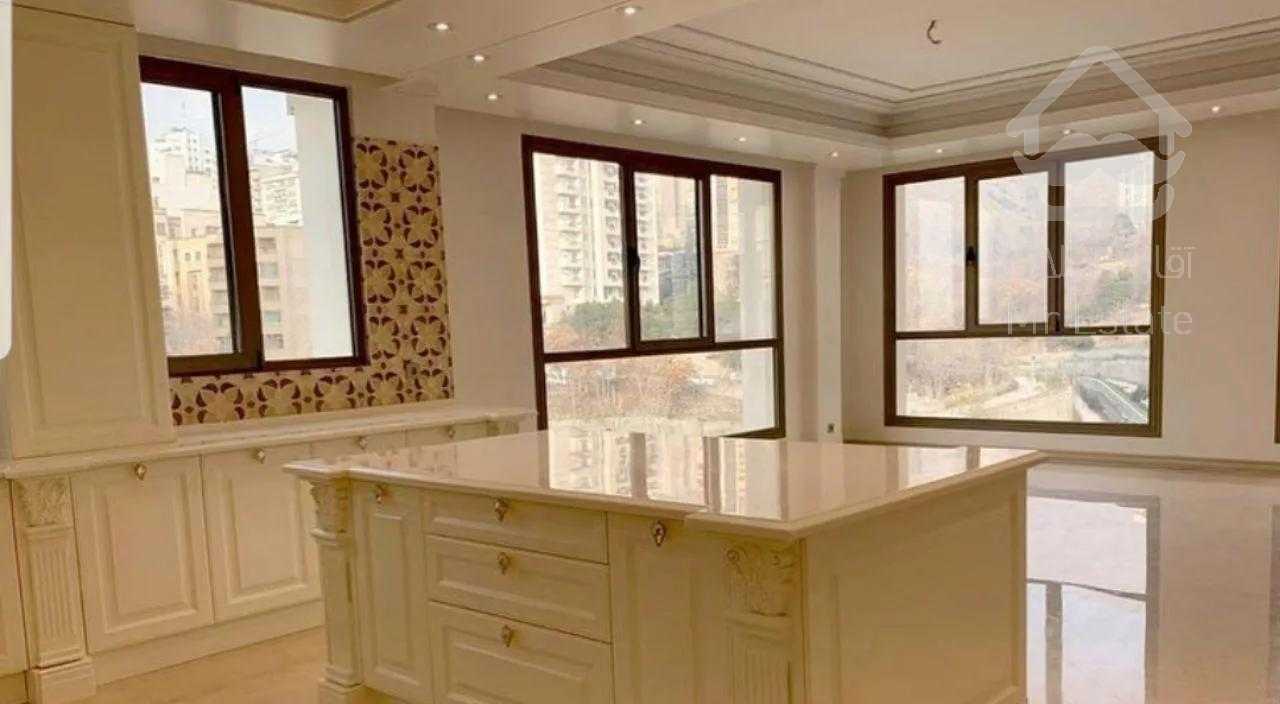 178متر /نوساز /پردهخور/ فول ۲ پارکینگ سندی