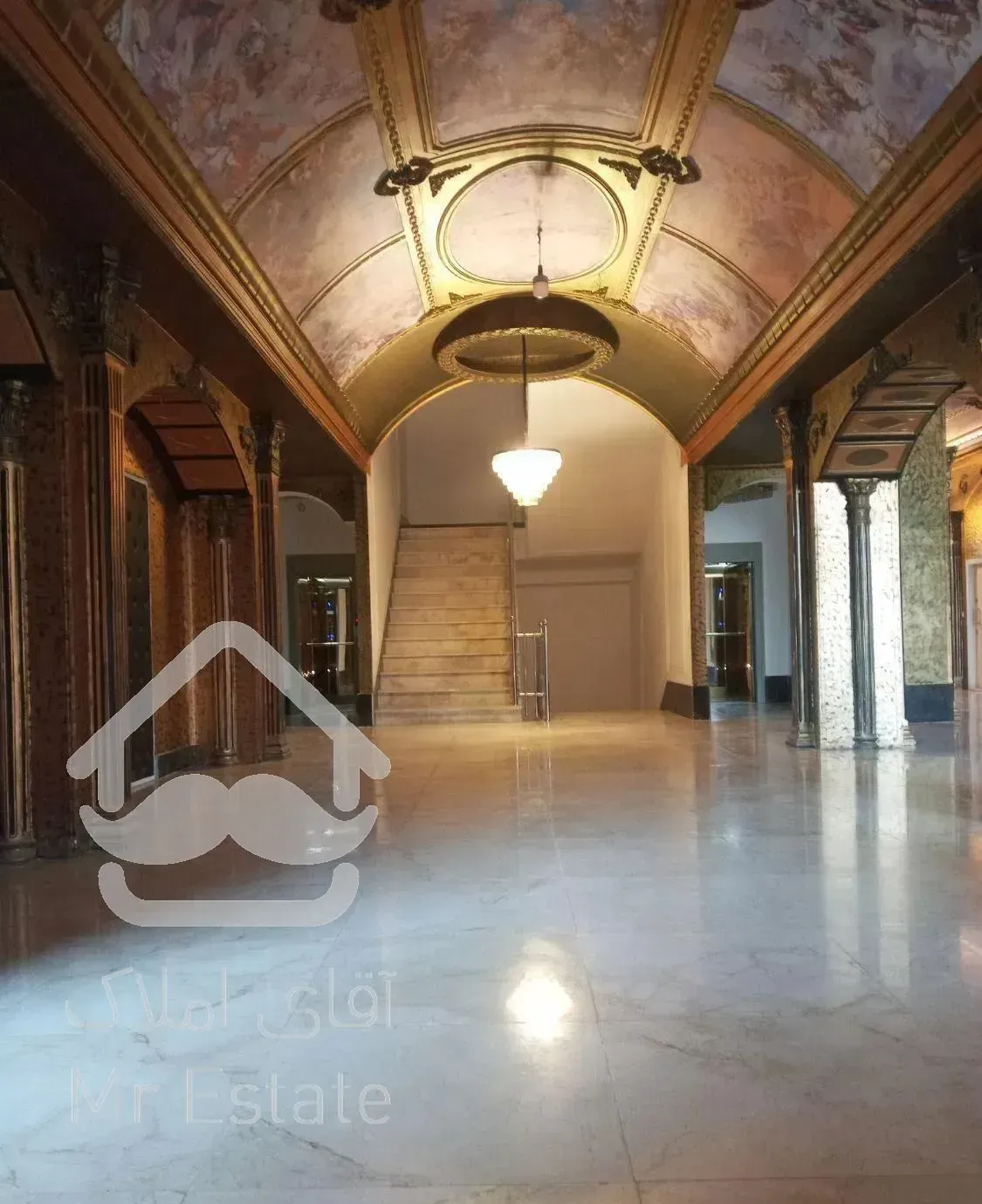 ۲۸۵متر/۳خواب/شیک/کلاسیک