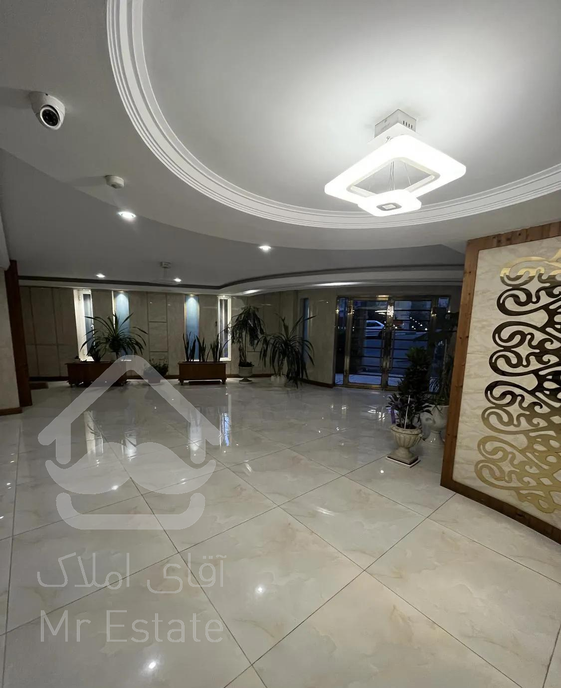 آپارتمان ۲۲۵ متری  فول امکانات