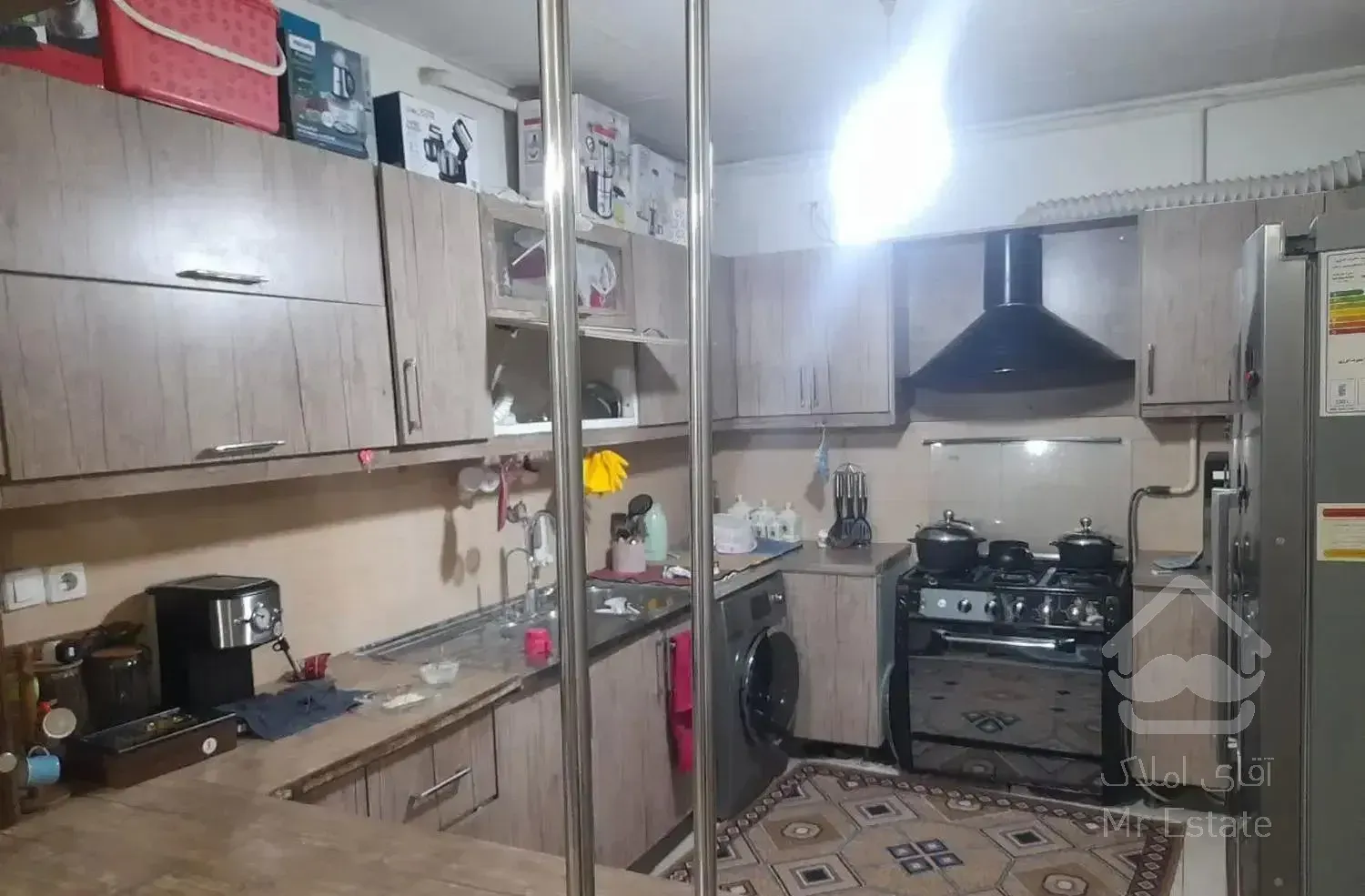 واحد۱۰۰متری تختی دبیران