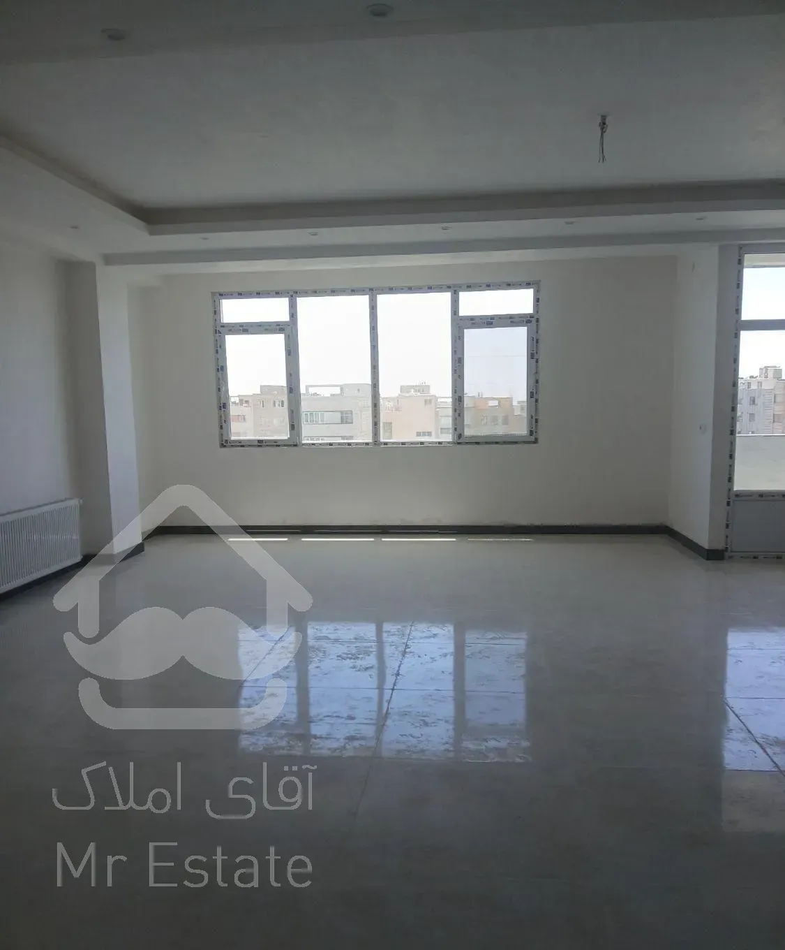 فروش آپارتمان ۱۰۱ متری ۲ خوابه در شاهین‌ویلا