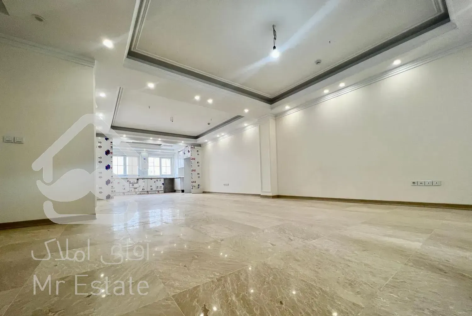 ۱۱۰ متر  قابل تبدیل به رهن کامل