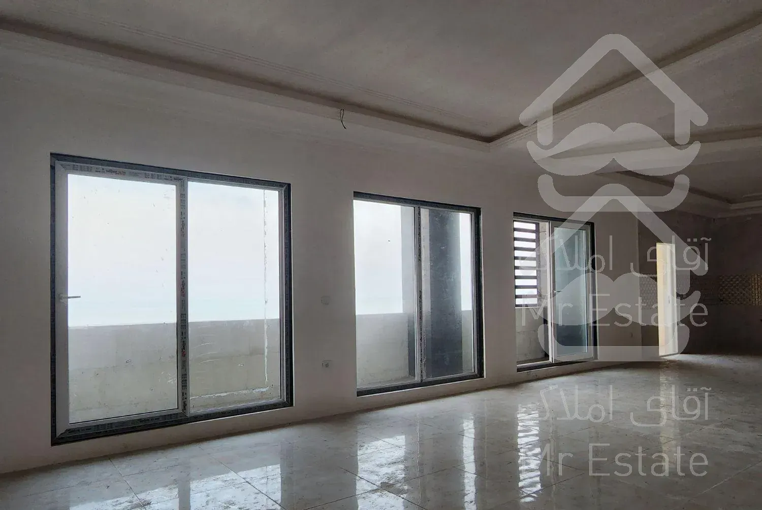 ۱۳۵ متری ساحلی