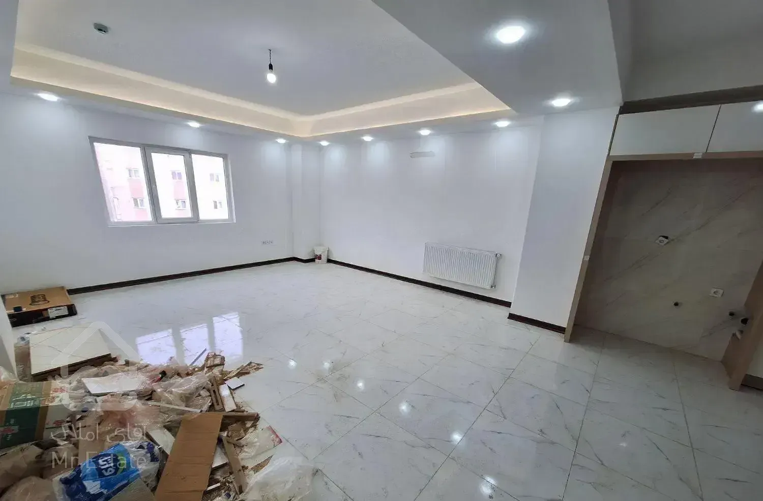 واحد 102 مترطبقه دوم شیک و فول شرایط* خرید خوب ***