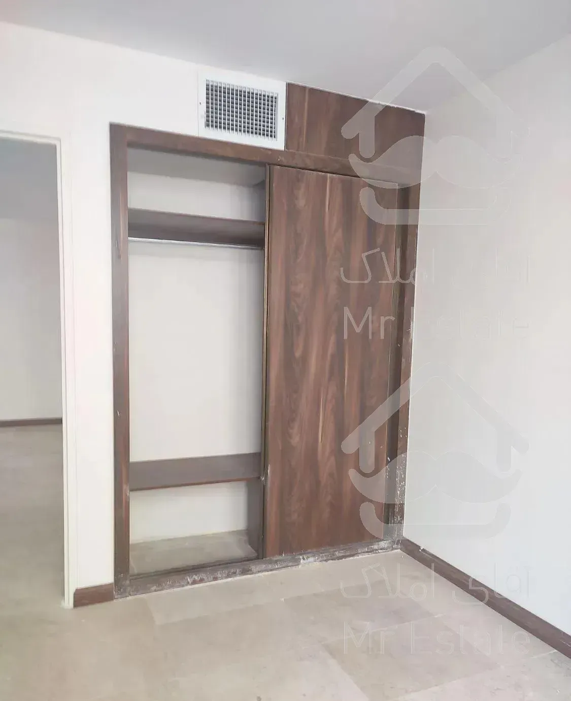 ۱۲۴متری ۳ خوابه غرق نور