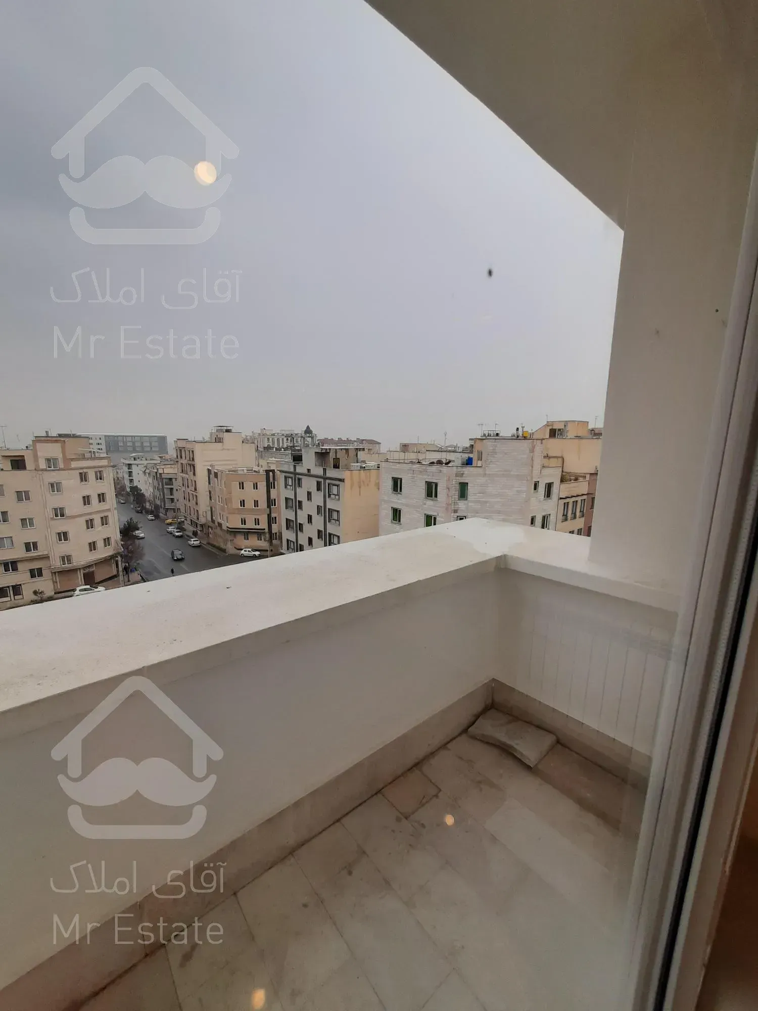 فروش ۸۰متری لاکچری بر بلوار کمالی