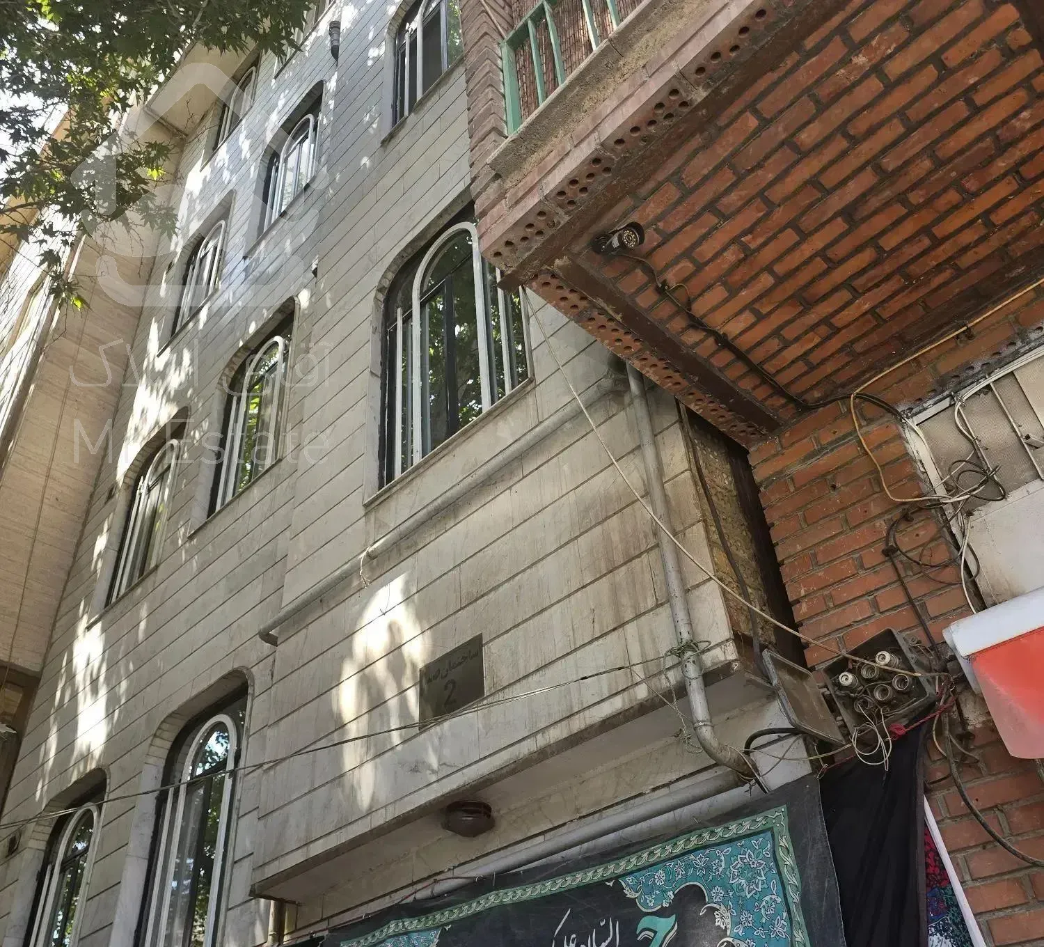 فروش آپارتمان ۷۲ متری ۲ خوابه طبقه ۳ در شمشیری