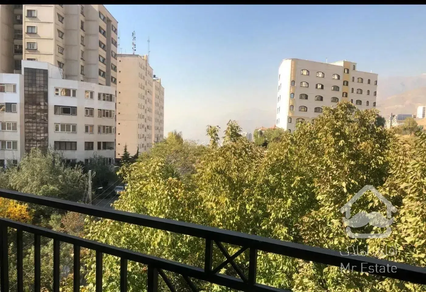 ازگل ۱۷۰متر۲پارکینگ فول مشاعات