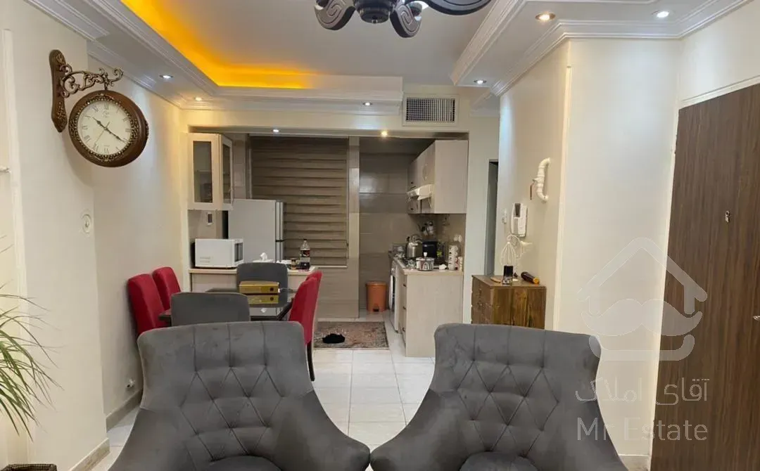 آپارتمان ۵۰ متری خوش نقشه ( املاک آسمان )