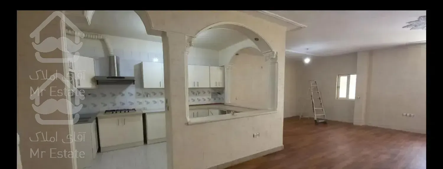 یک واحد ١٠٠ متری تمیز