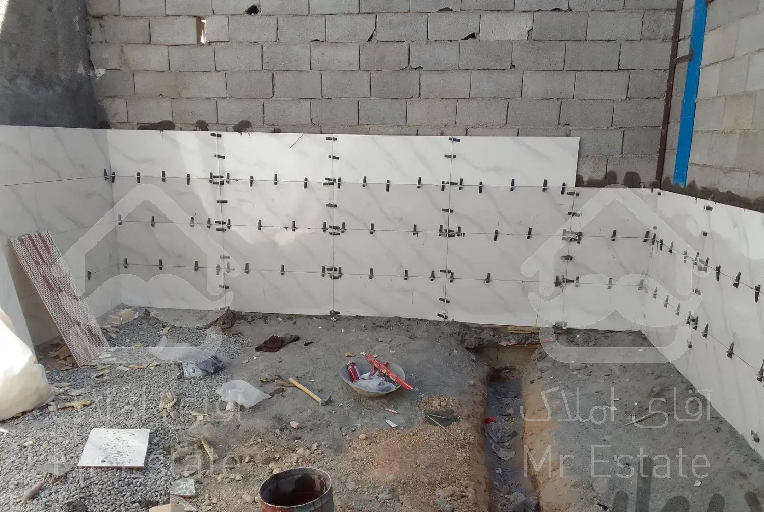 کاشی و سرامیک کاری چسبی و دوغابب