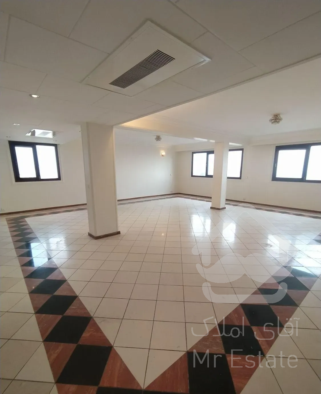 اجاره برج 220متر 4خواب/2پارکینگ سندی/فاز اصلی