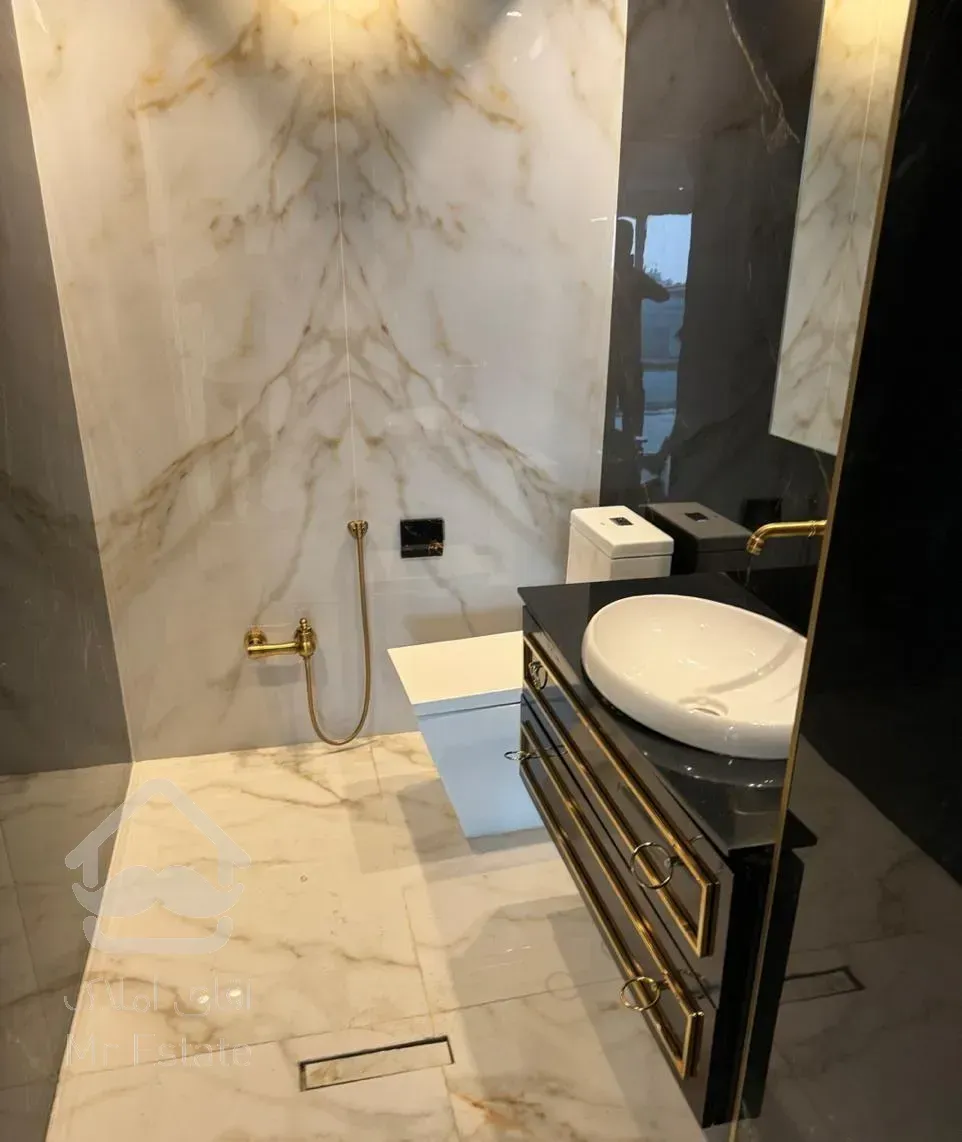 فروش آپارتمان ۳۱۰ متری ۴ خوابه در نیاوران