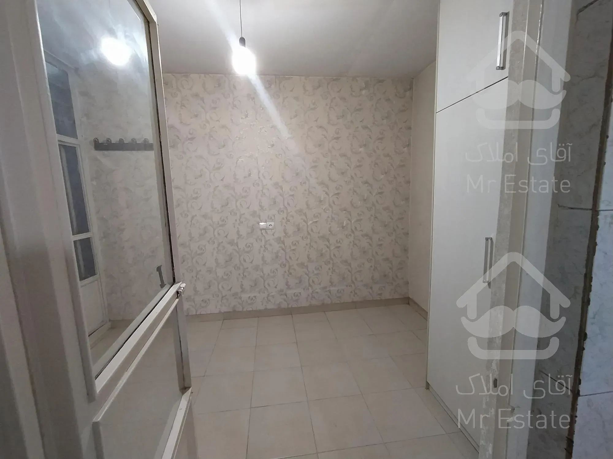 ۶۰ متر ۲ خواب بیمه رو به آفتاب