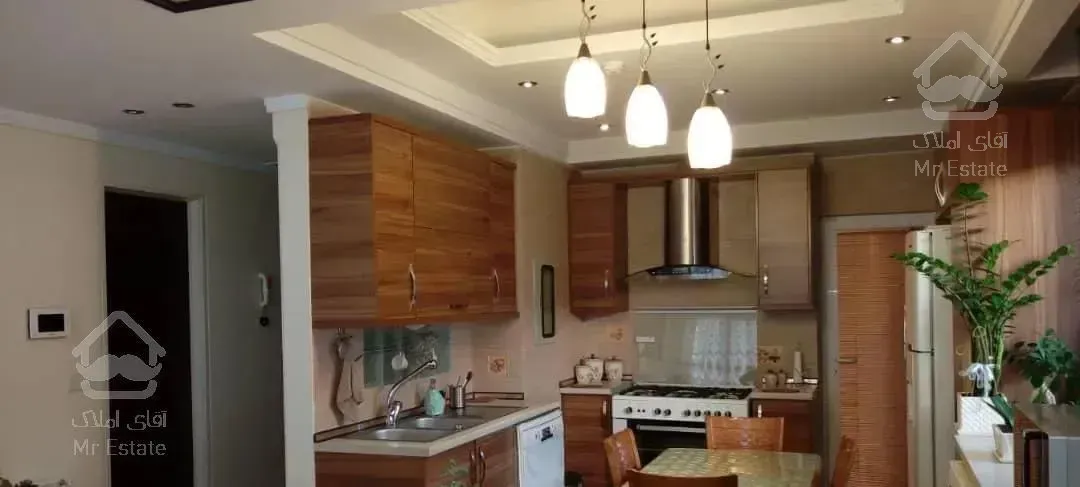 قیطریه اندرزگو ۱۰۵مترسه طرف نور ویو سرایداری