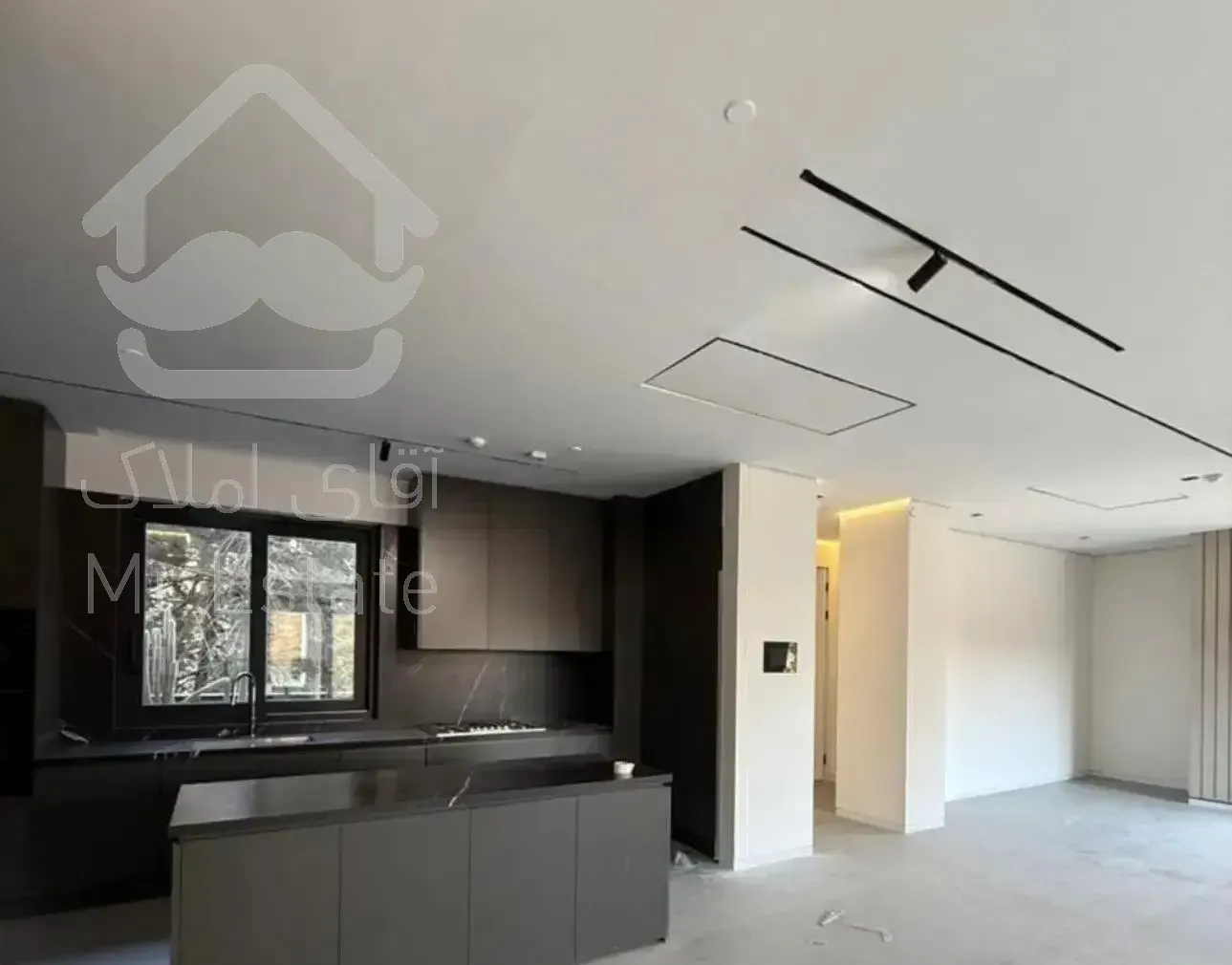 ۲۲۰ متر / فرمانیه غربی/ تکواحدی/ تراس گاردن/ مدرن