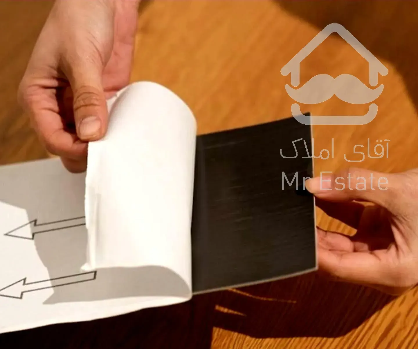 کفپوش پشت چسبدارpvc رولی ضدآب پارکت کاغذ دیواری