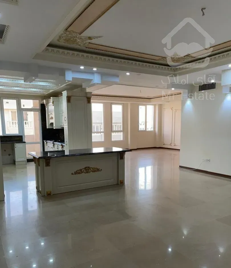 ۱۸۵متری ۳خوابه/ غربیها /۲پارکینکه