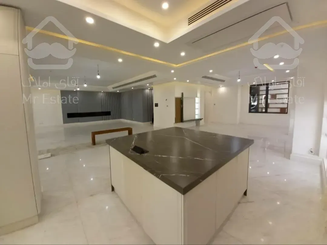 دیباجی 95 متر کلید نخورده