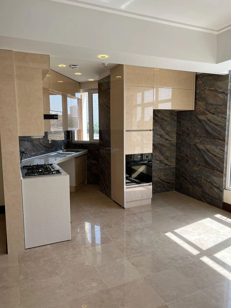 houseImg