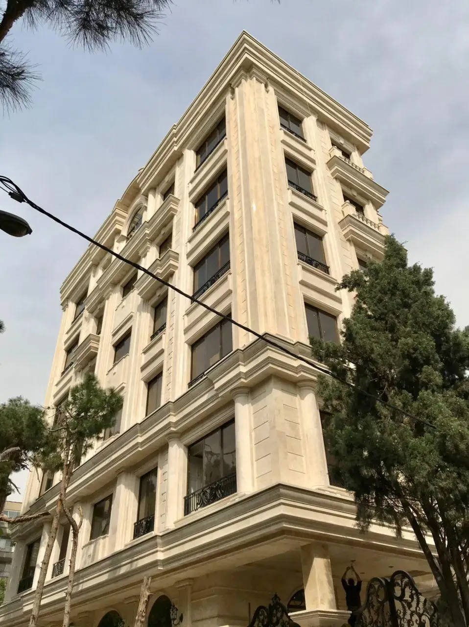 houseImg