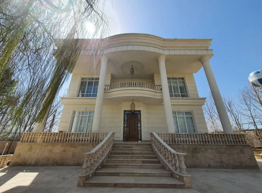 houseImg