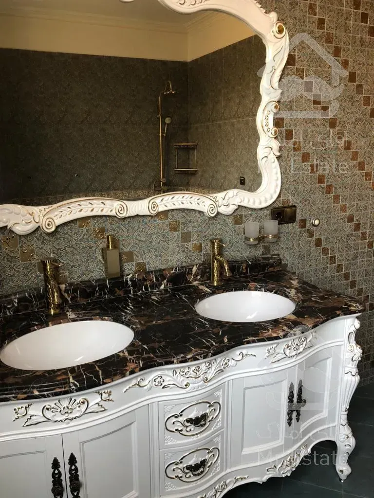 فروش مستغلات نیاوران 2640  متر لوکس