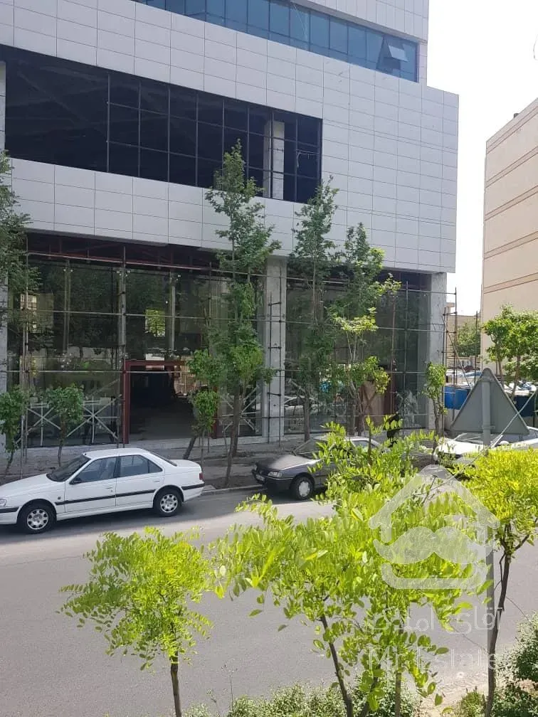 فروش مغازه زعفرانیه 500  متر شیک