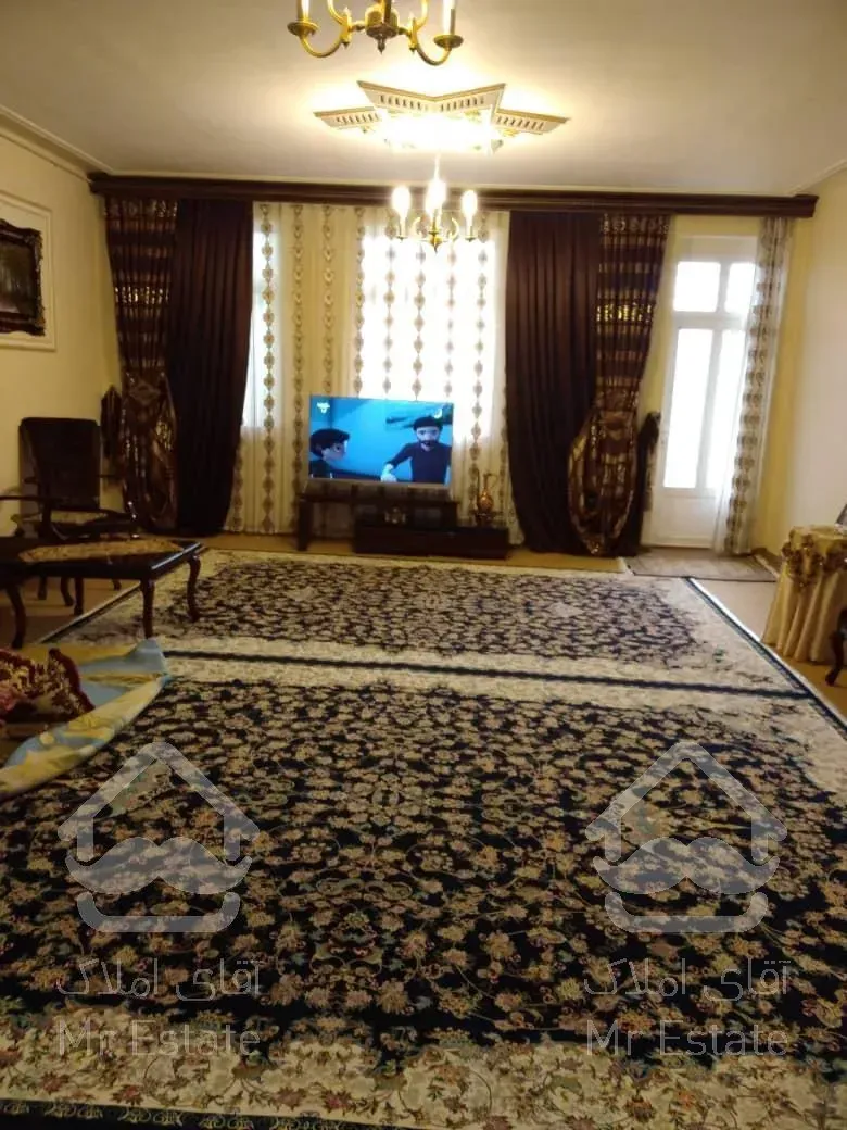 ویلایی 200 متری دوبلکس شهرک ظفر