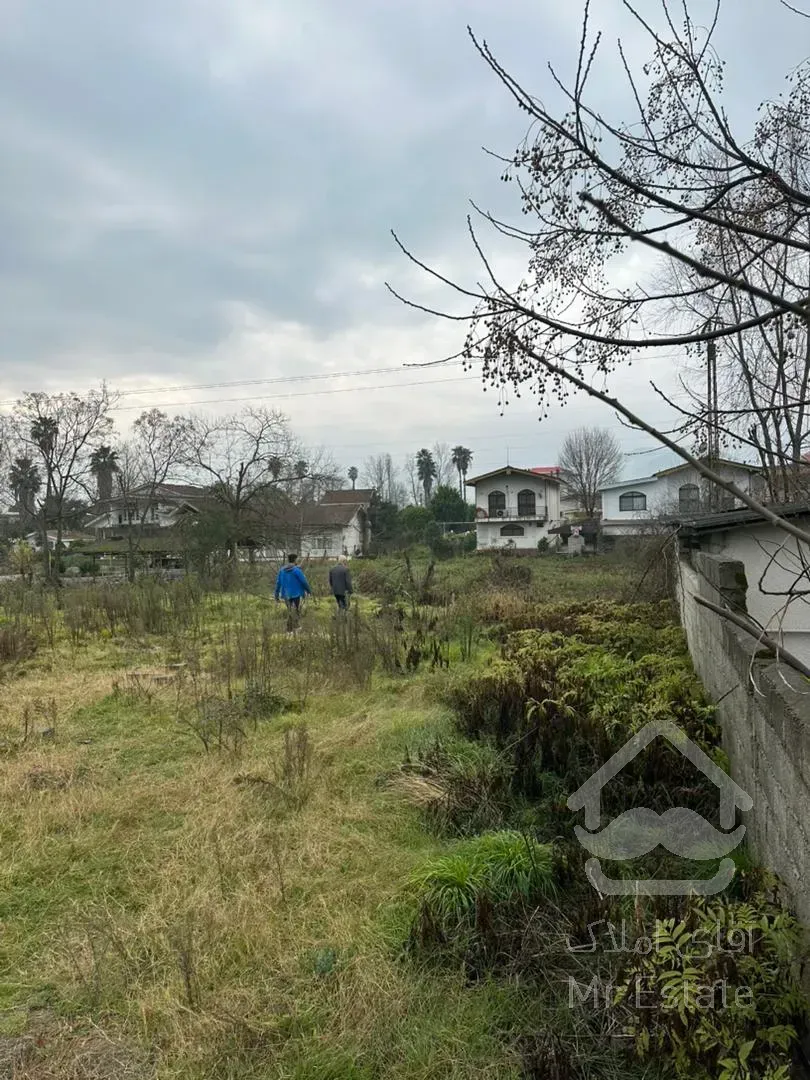 1000 متر زمین بر دوم جاده ساحلی سند دار