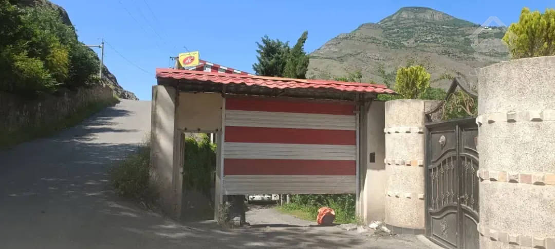 ویلا و مغازه و باغ