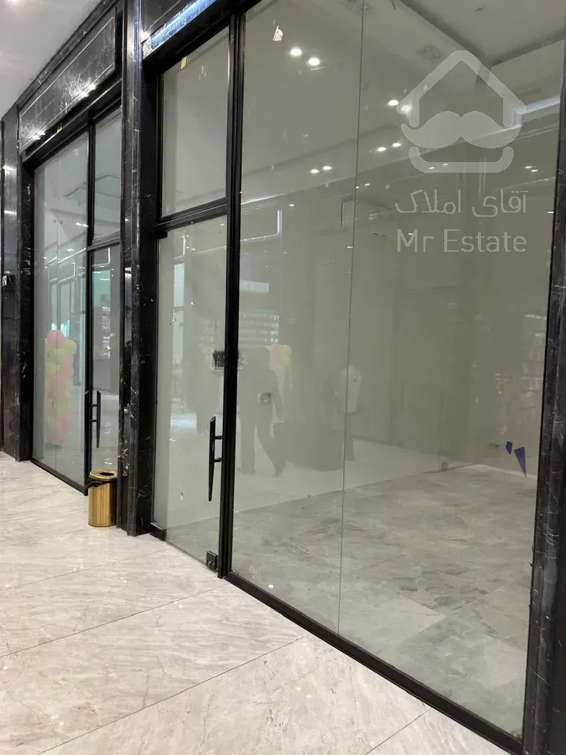 موقعیت خاص، فروش محدود – رونیکا مال، نزدیک مترو حسین‌آباد