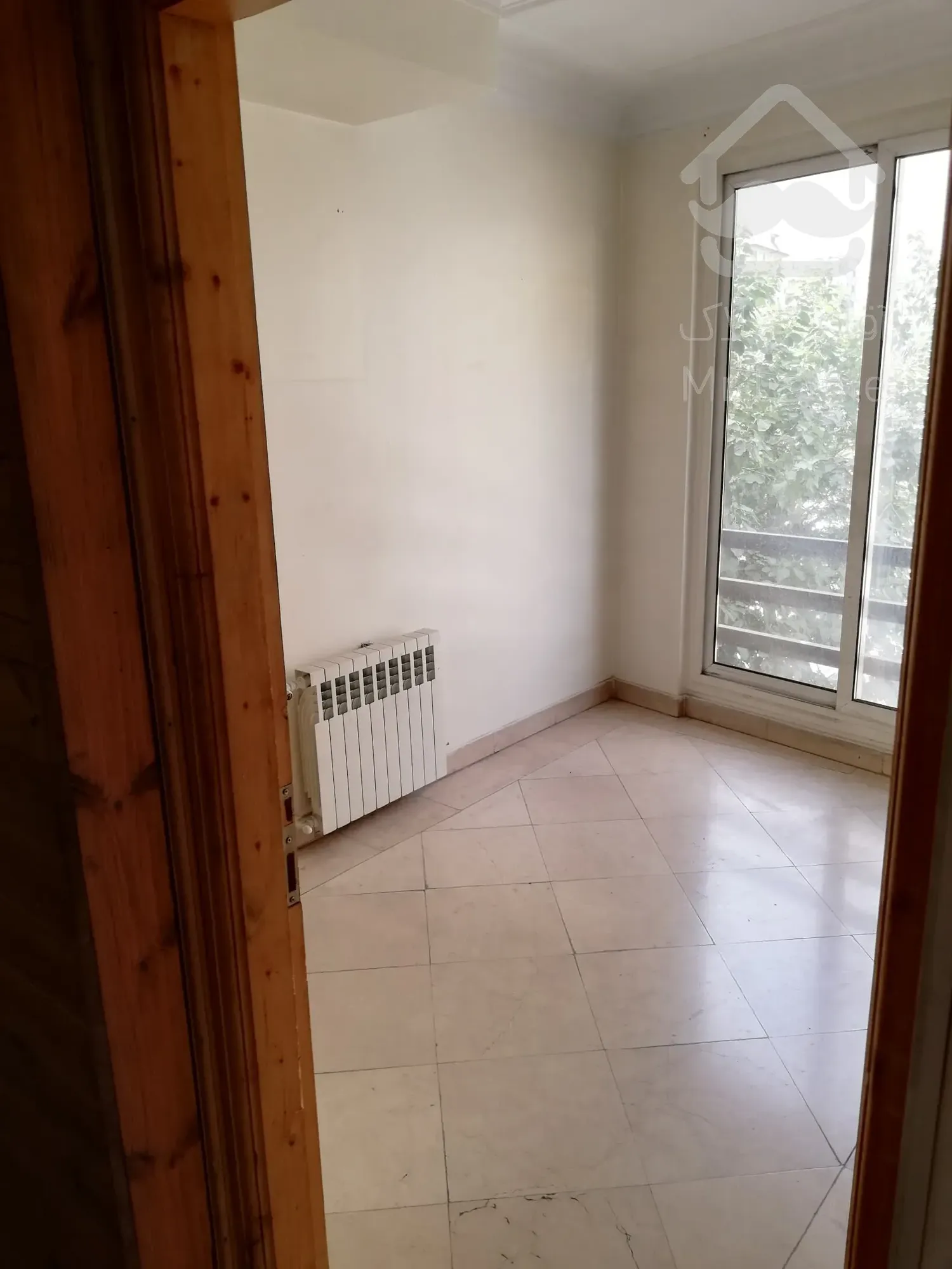 واحد 60 متری اداری ستاری پایین  کوروش مال