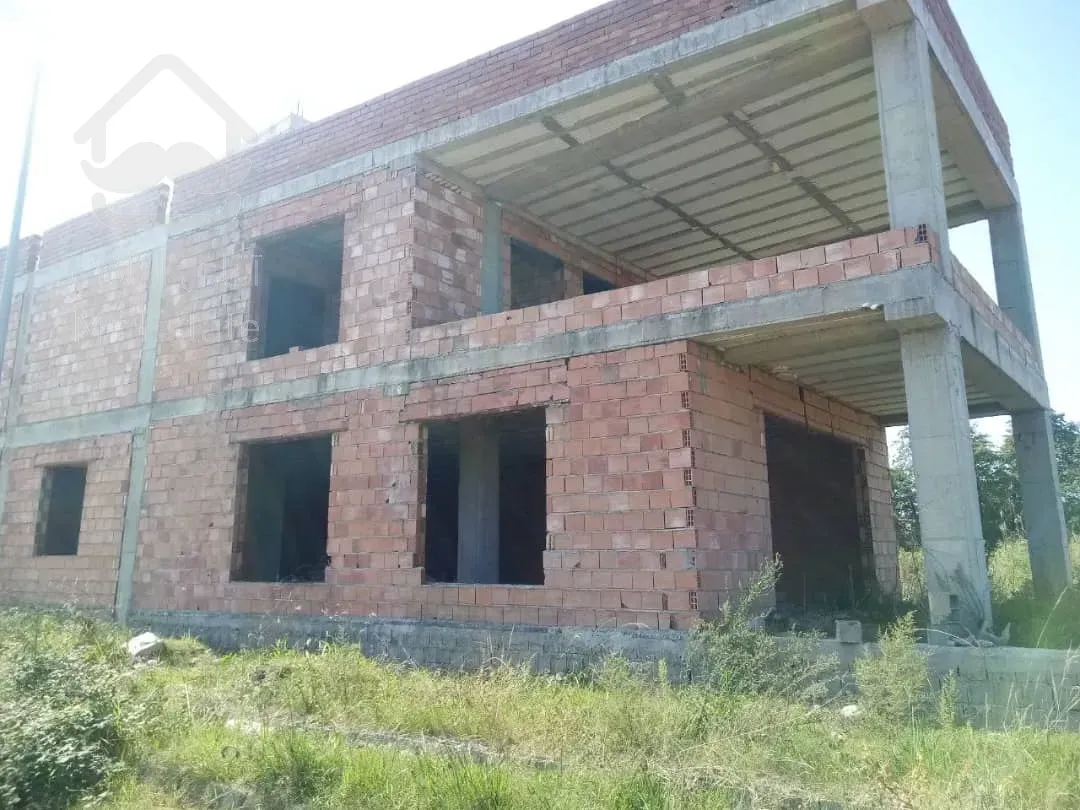 ویلای نیمه ساخت در شهرک نمک آبرود