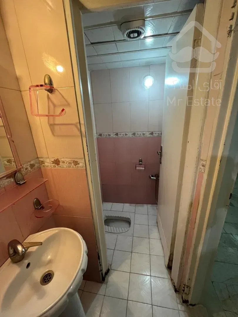 واحد 67 متری با بالکن و انباری