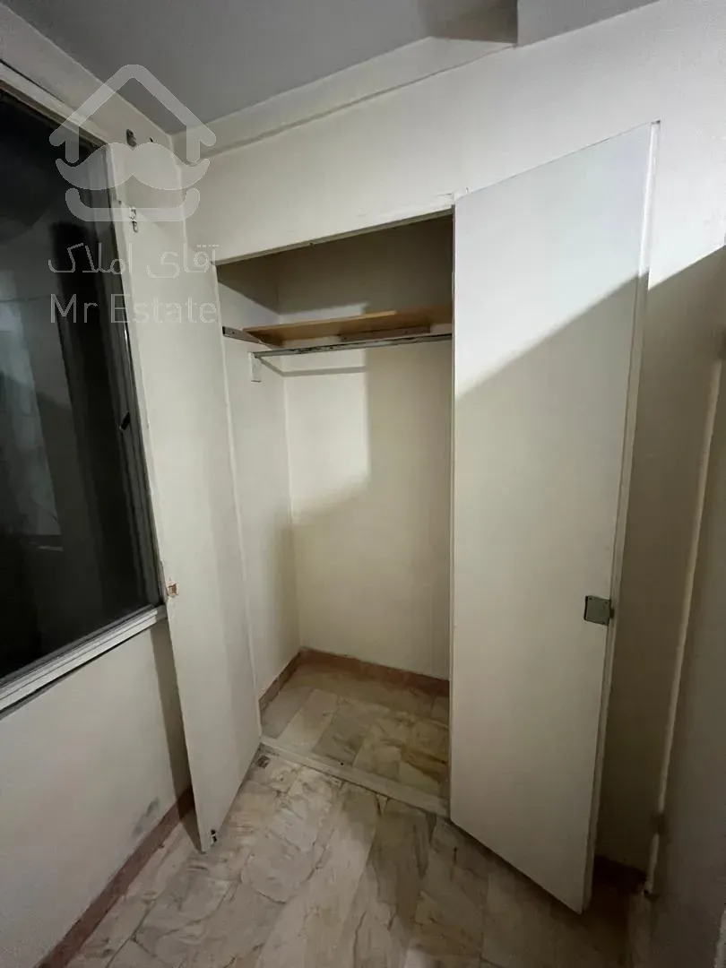 واحد 67 متری با بالکن و انباری